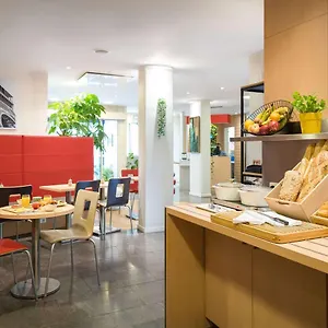Hotel Ibis Gare De Lyon Reuilly, Paris