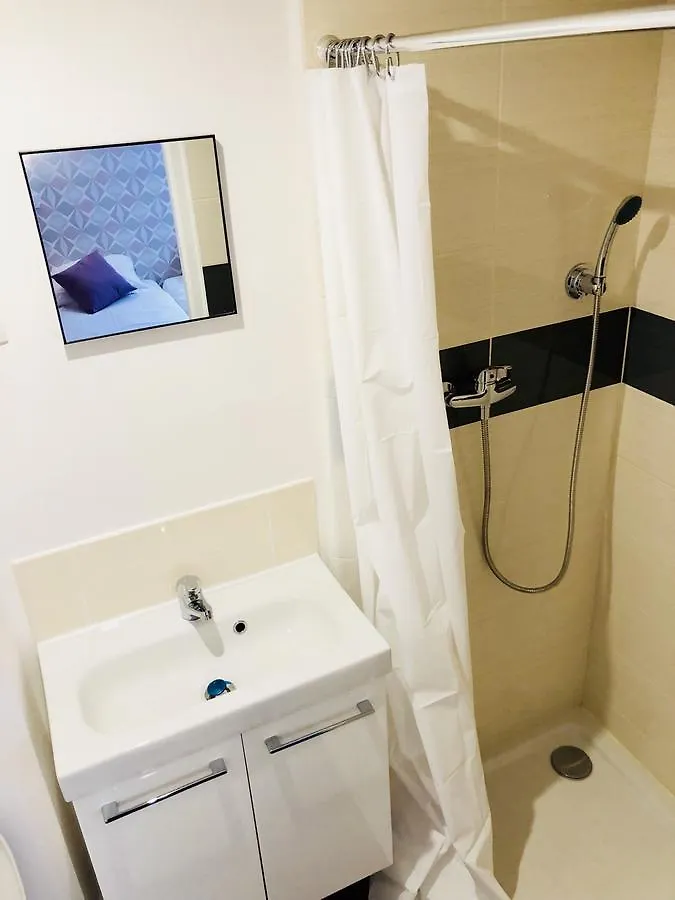 Appi Hotel Париж