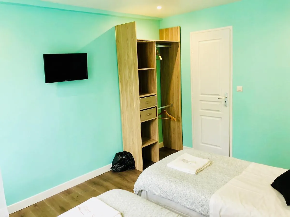 Appi Hotel Paris 2*,  France